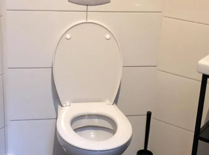 Zentrale Fuer 2 Personen Bola 45 Apartament *